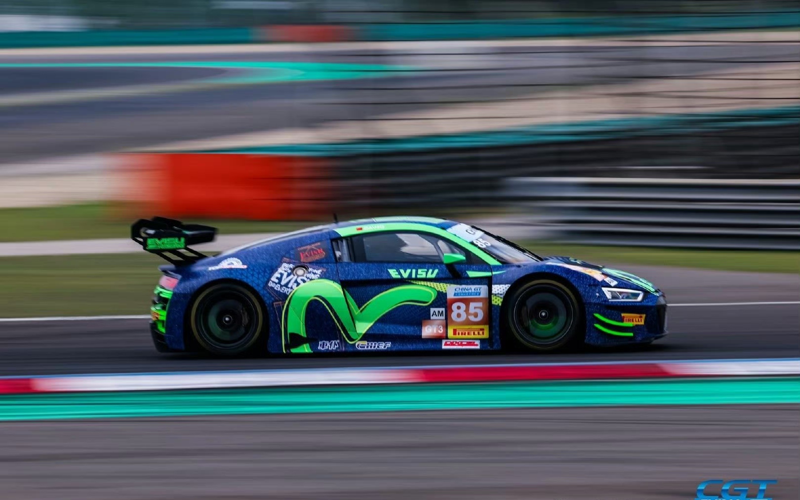 雷诺车队翻盘索伯车队,勒克莱尔点燃赛场 雷诺车队翻盘索伯车队,勒克莱尔点燃赛场