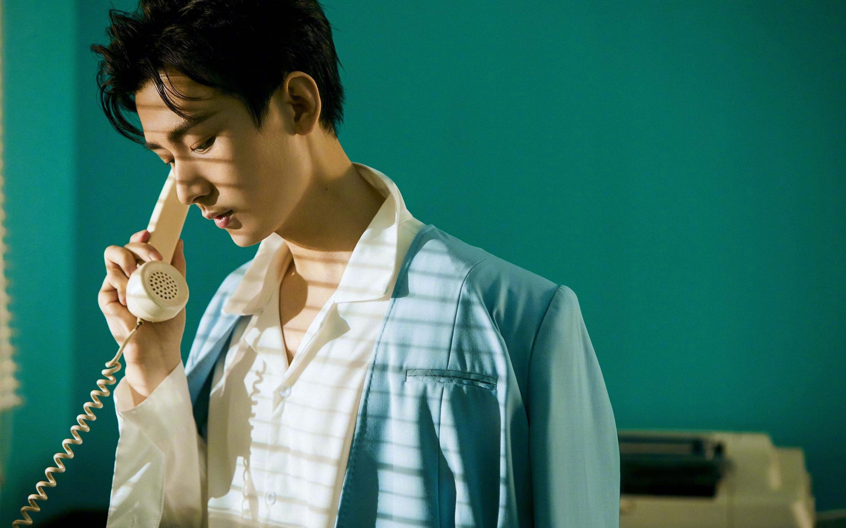 绿茵场与烽火线，当利物浦的连续得分成为和平的隐喻，基耶萨的里程碑在远方回响